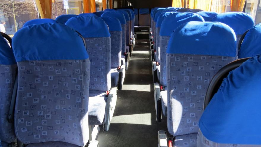 Texto Alternativo: El Gobierno de la Comunidad aprueba las ayudas directas al transporte escolar para el curso 2019/20