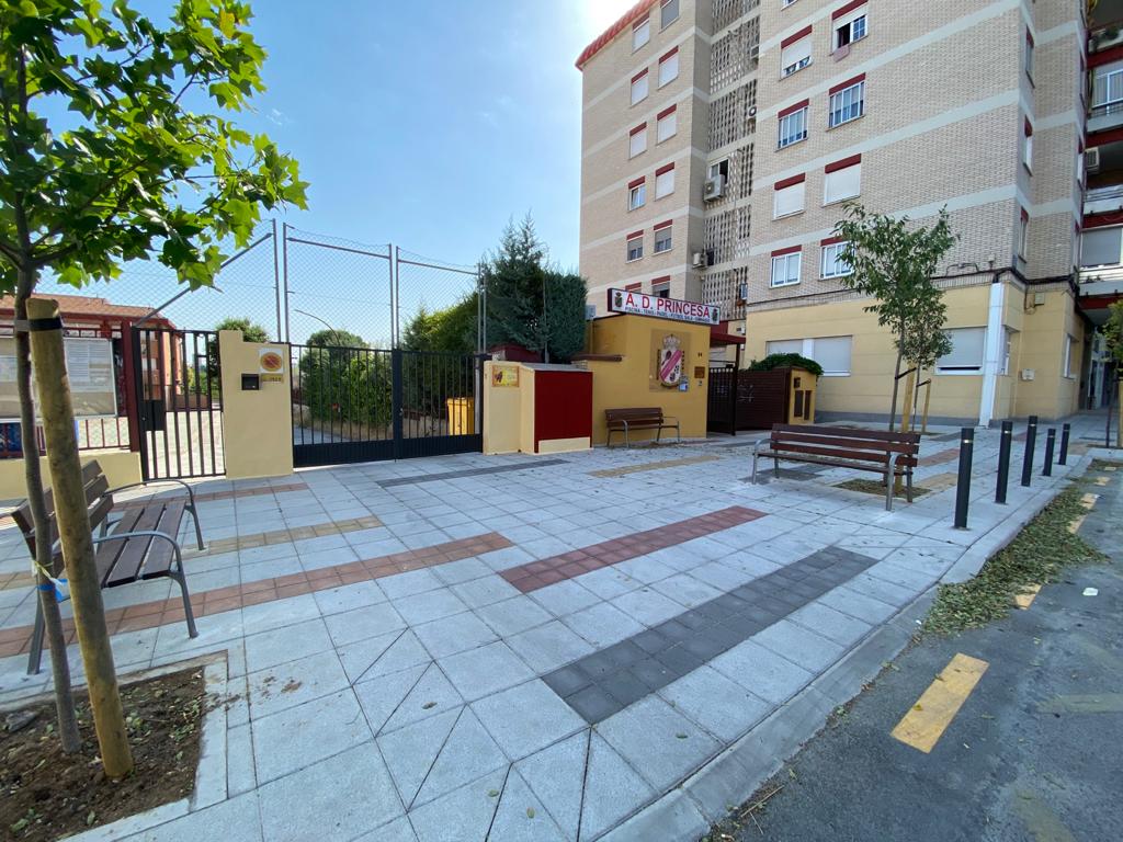 Texto Alternativo: El Gobierno Local finaliza las obras de remodelación de la calle Francisco Javier Sauquillo