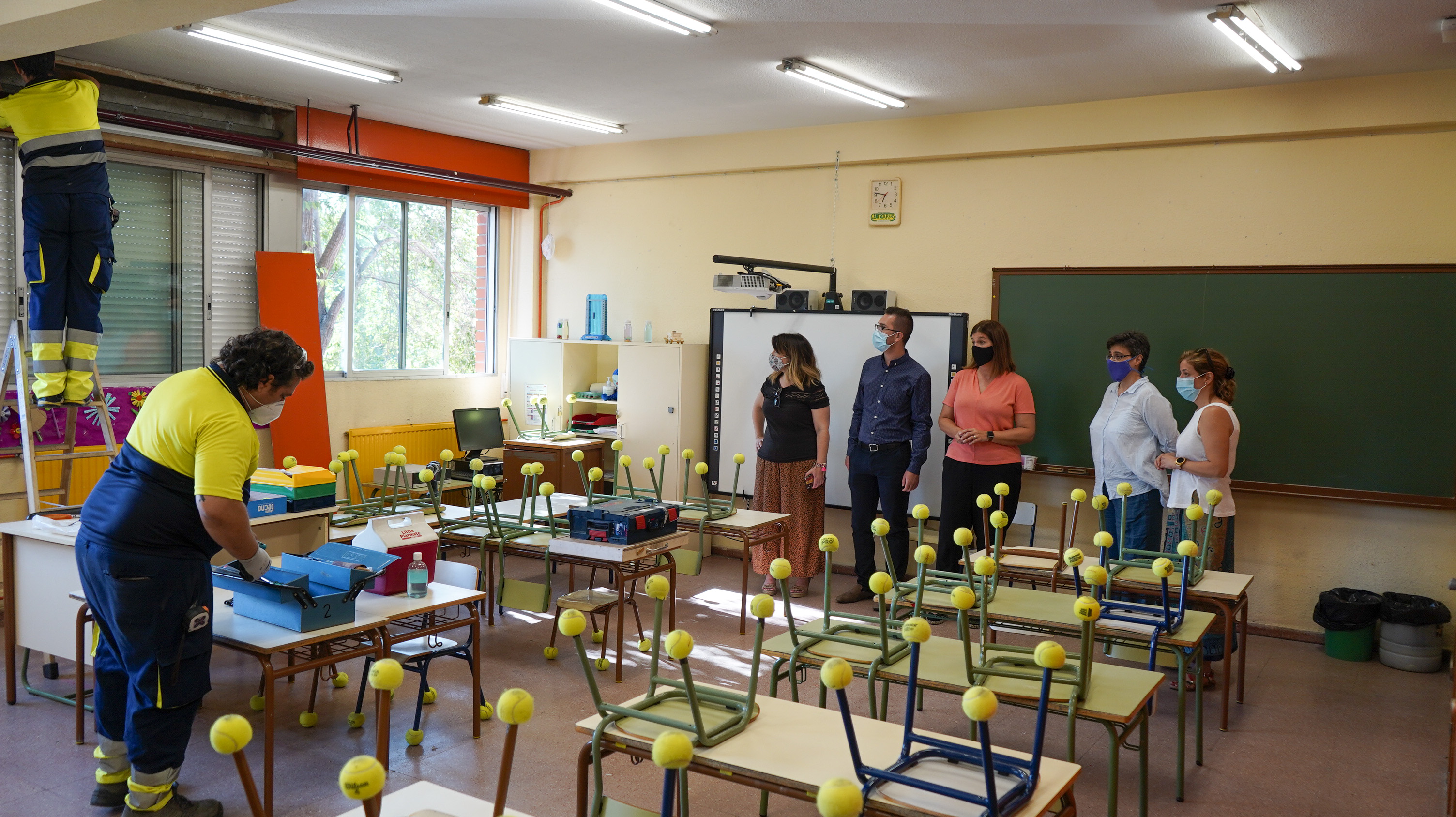 Texto Alternativo: El Gobierno Local lleva realizadas más de 300 obras de mejora y mantenimiento en los colegios