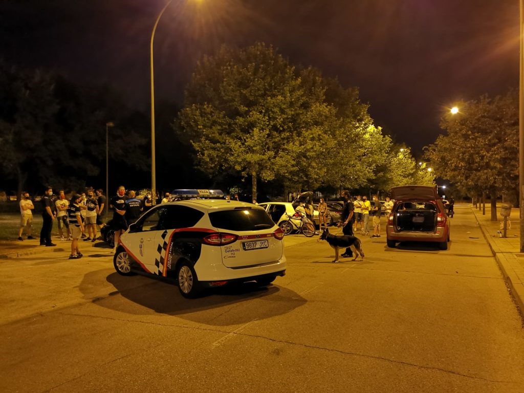 Texto Alternativo: Policía Local interviene dos pistolas de aire comprimido que hacían pasar como reales