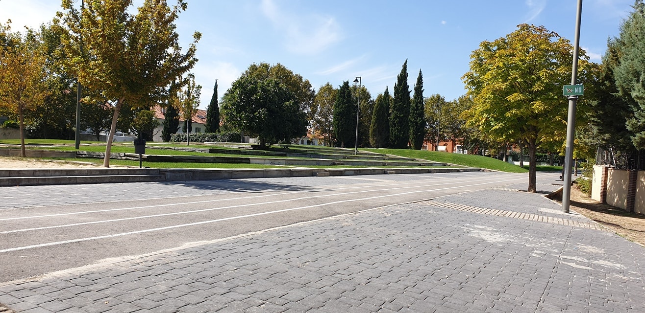 Texto Alternativo: El parque de El Mirador cerrará al público los lunes, miércoles y viernes de 17 a 20 horas para facilitar los entrenamientos del club de atletismo
