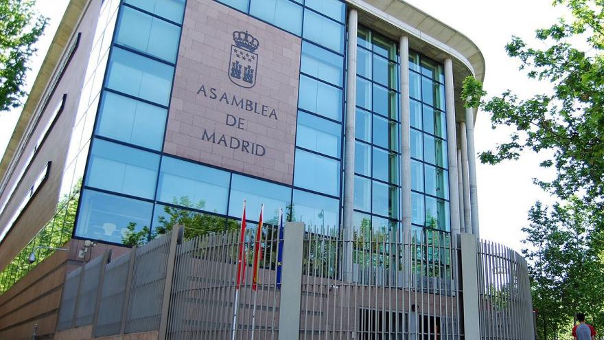 Texto Alternativo: El Gobierno de la Comunidad de Madrid aprueba el cambio en la Ley del Suelo que suprime licencias y liberaliza el sector urbanístico