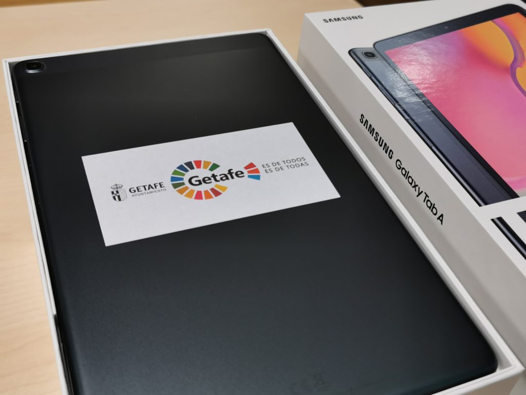 Texto Alternativo: Getafe aprueba 150.000 euros para tabletas digitales y portátiles para menores que lo necesiten
