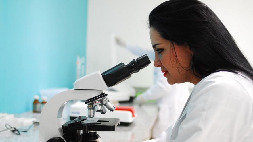 Texto Alternativo: Impulsaremos el pacto Madrid por la Ciencia en nuestra región