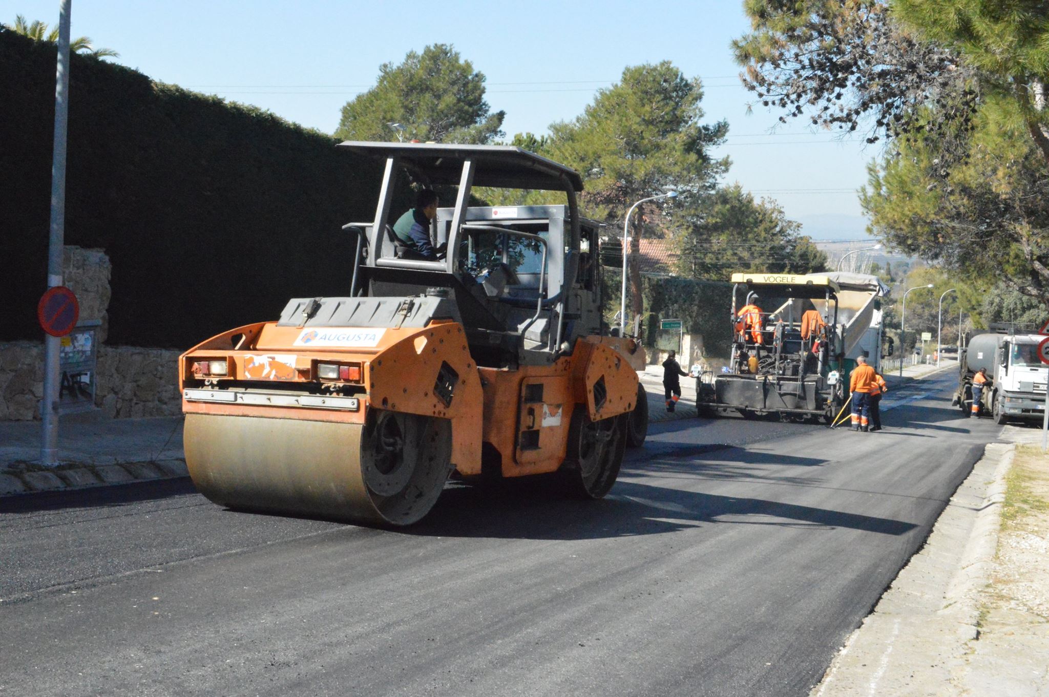 Texto Alternativo: La Junta de Gobierno Local aprueba el proyecto de asfaltado por un importe de casi dos millones de euros