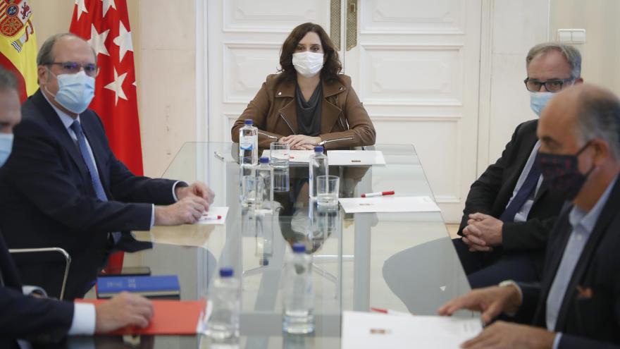 Texto Alternativo: Díaz Ayuso traslada a Gabilondo la necesidad del fin del Estado de Alarma