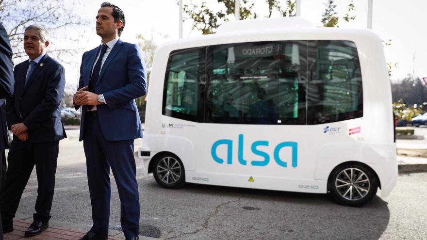 Texto Alternativo: Estrenamos el servicio de bus sin conductor para transporte universitario