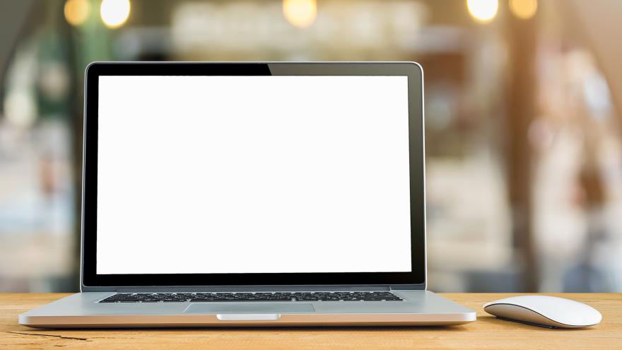 Texto Alternativo: El Gobierno de la Comunidad de Madrid refuerza las dotaciones informáticas de empleados públicos con la adquisición de ordenadores