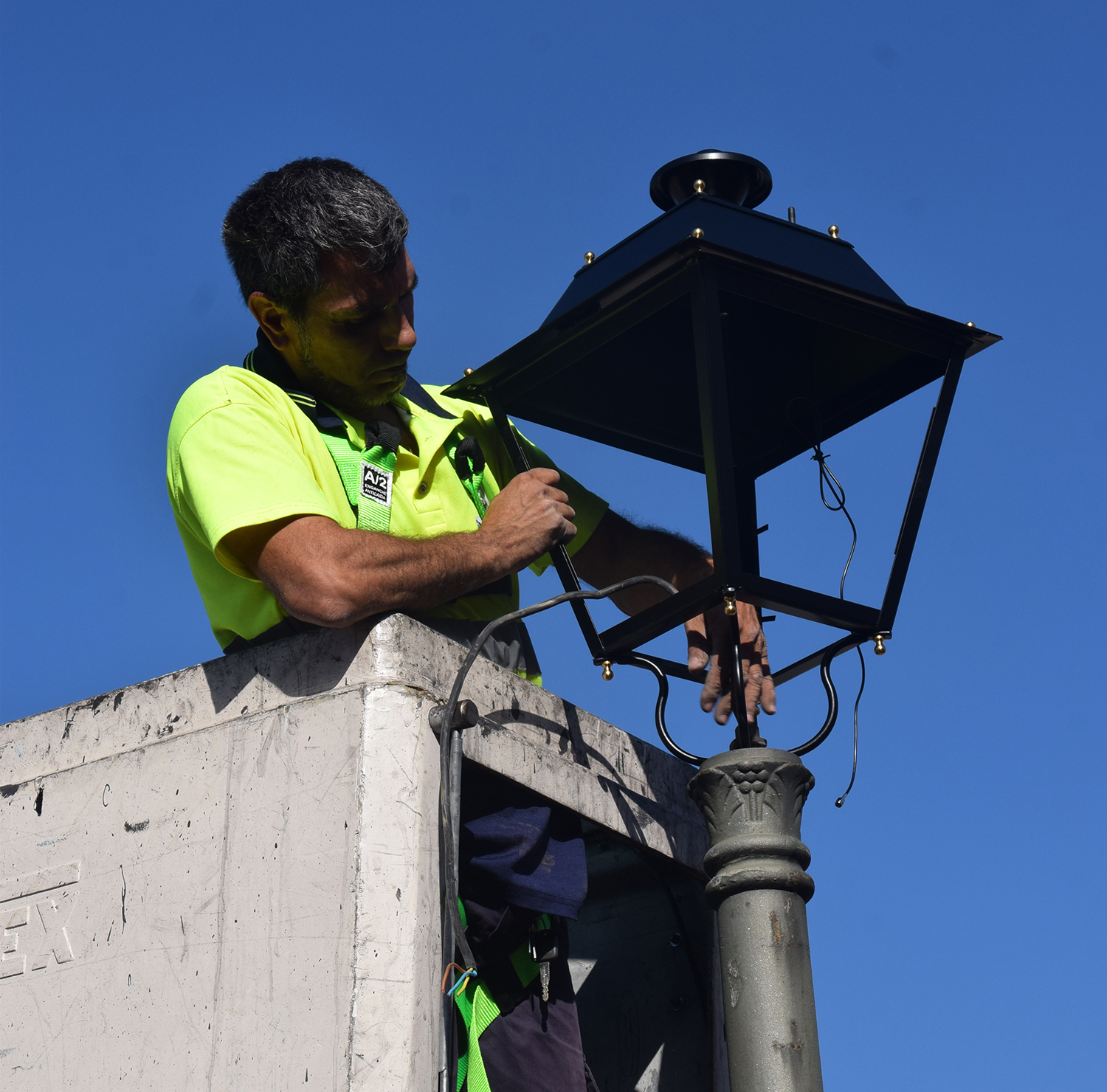 Texto Alternativo: Arranca el proyecto para el ahorro energético del alumbrado urbano en las Entidades Urbanísticas y Polígonos Industriales