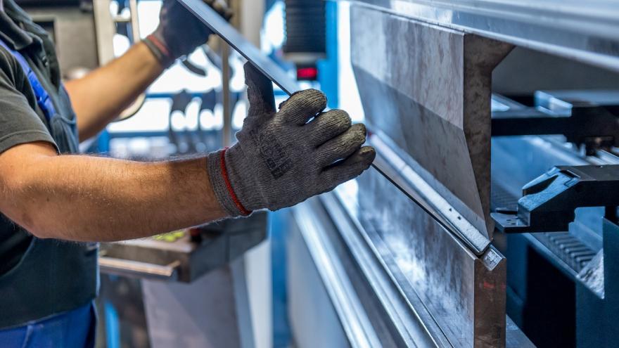 Texto Alternativo: La Comunidad de Madrid amplia en 15,6 millones las ayudas para contratación indefinida y potenciar el mercado laboral