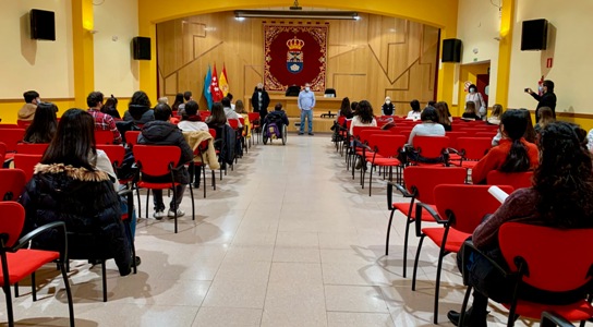 Texto Alternativo: El Ayuntamiento de Leganés contrata a 49 jóvenes que trabajarán en proyectos de servicios sociales, escuelas infantiles, sostenibilidad y movilidad