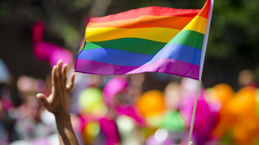Texto Alternativo: Incrementamos las ayudas dirigidas a población LGTBI en situación vulnerable