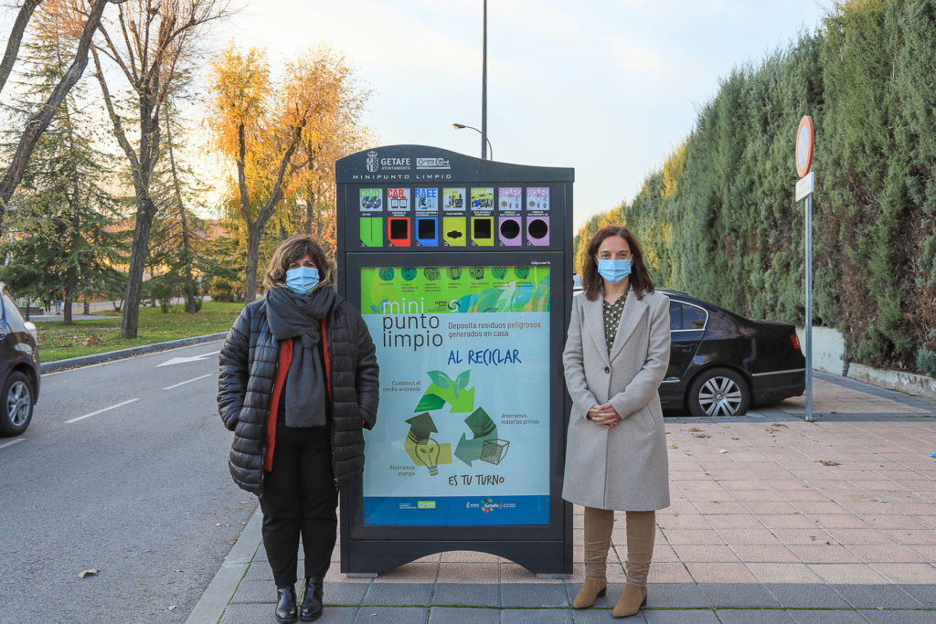 Texto Alternativo: LYMA comienza la instalación de minipuntos limpios en todos los barrios de Getafe