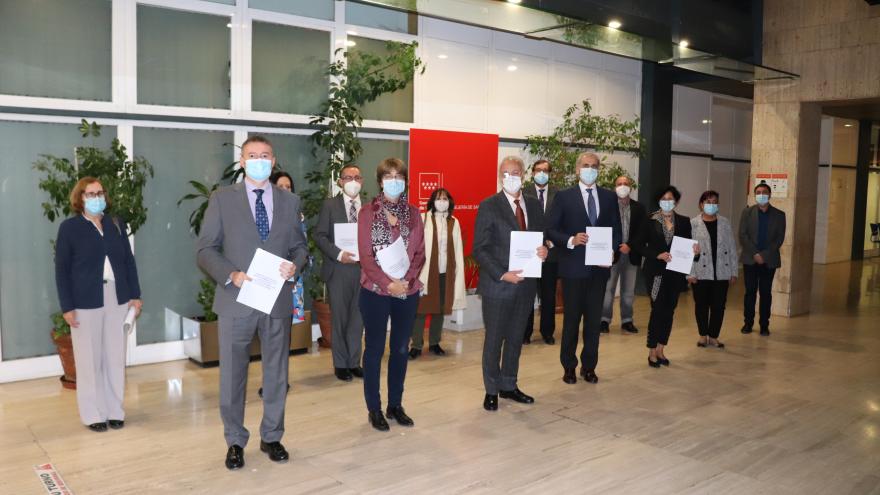 Texto Alternativo: La Comunidad de Madrid presentamos el primer convenio colectivo para investigadores biomédicos
