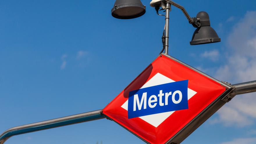 Texto Alternativo: El Gobierno de la Comunidad de Madrid refuerza el transporte público y modificamos su horario en Nochebuena y Navidad