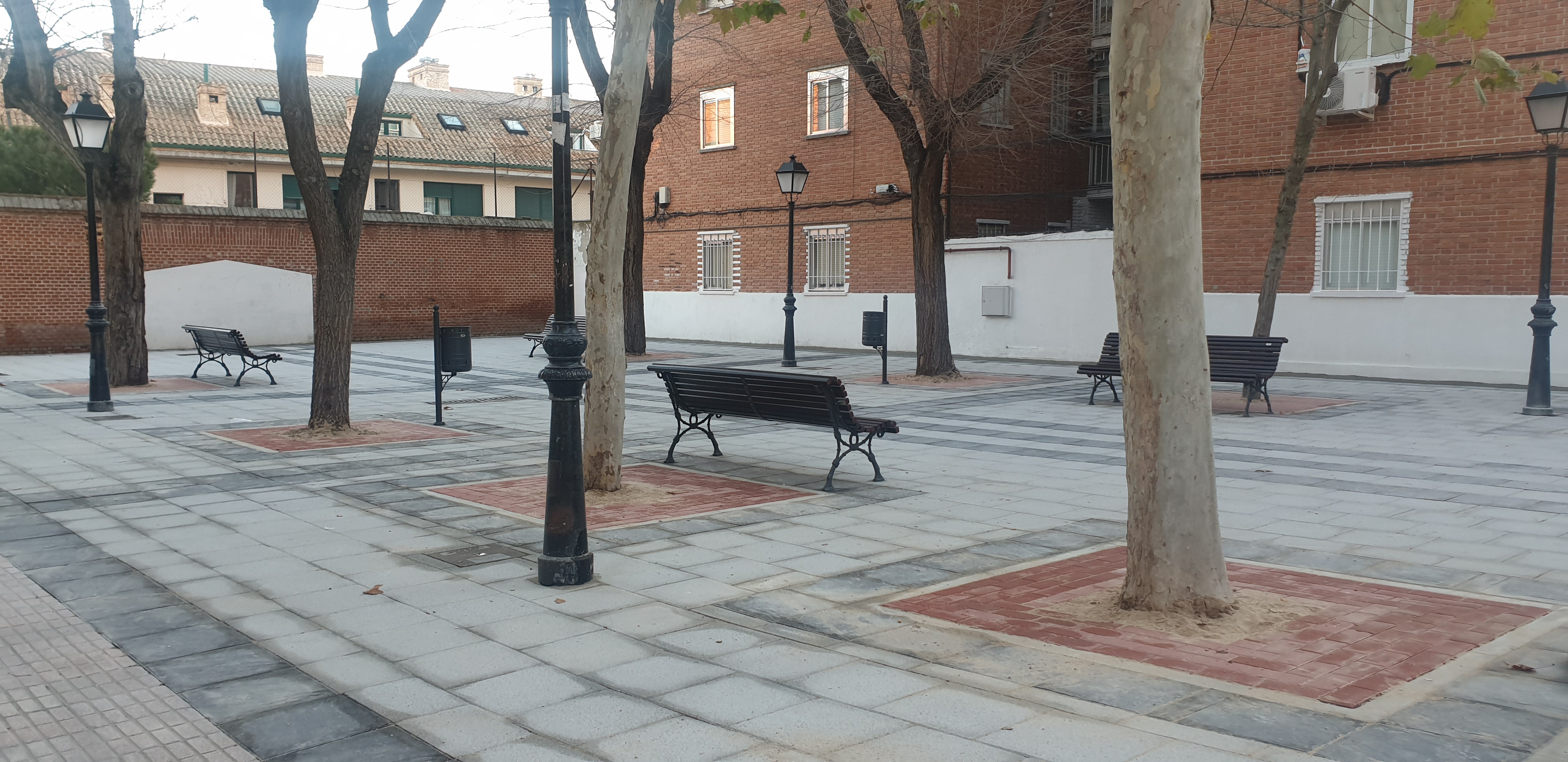 Texto Alternativo: Finalizan las obras de mejoramiento de la plaza de Sacedón