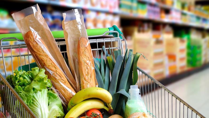 Texto Alternativo: Seguimos en contacto permanente con las cadenas de alimentación para garantizar los suministros