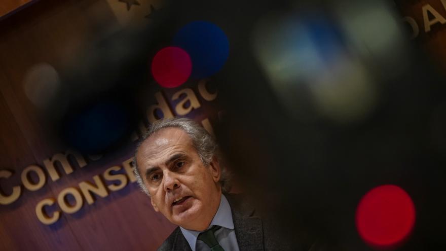 Texto Alternativo: La Comunidad de Madrid amplia el horario de restricciones de movilidad nocturna desde las 22:00 horas hasta las 06:00