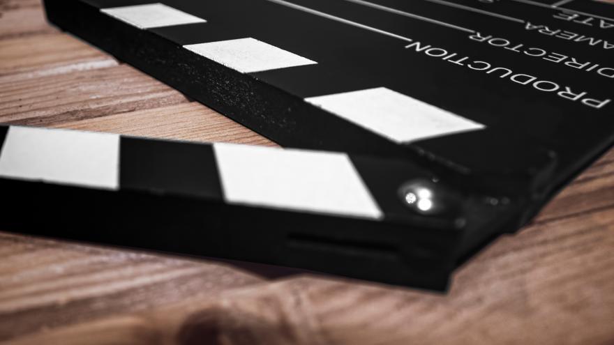 Texto Alternativo: Organizamos un ciclo de encuentros con creadores audiovisuales y nominados a los Premios Feroz