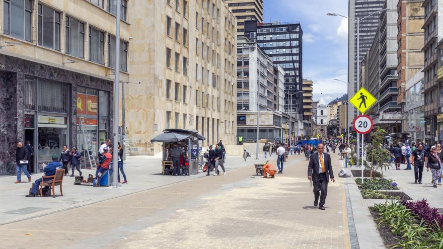 Texto Alternativo: Ayudamos con 94.000 euros a entidades sin ánimo de lucro que apoyan a madrileños en el exterior