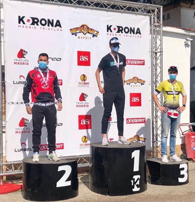 Texto Alternativo: El Tri Infinity Móstoles subcampeón de Madrid en duatlón de larga distancia