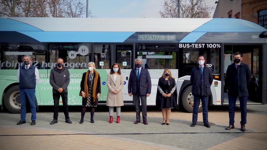 Texto Alternativo: Probamos por primera vez un autobús de hidrógeno en trayectos interurbanos