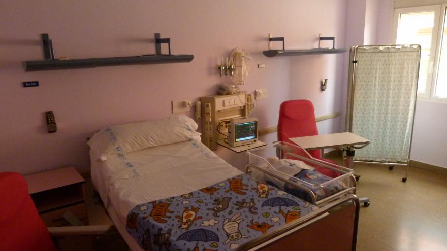 Texto Alternativo: El Hospital de Alcorcón ofrece la hospitalización familiar en Cuidados Intensivos Neonatales
