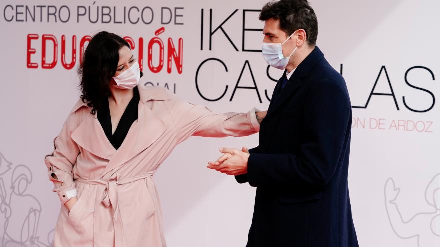 Texto Alternativo: Díaz Ayuso el Gobierno de la Comunidad presenta con Casillas el centro público de Educación Especial en Torrejón de Ardoz