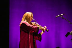 Texto Alternativo: Alcorcón pone en valor a las mujeres volcadas por la igualdad el Día Internacional de la Mujer mediante un breve acto con actuación musical respetando todas las medidas de seguridad