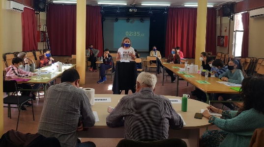 Texto Alternativo: Arranca la Liga de Debate Escolar, una iniciativa del Ayuntamiento de Leganés y la UNED para desarrollar las habilidades comunicativas y el trabajo en equipo