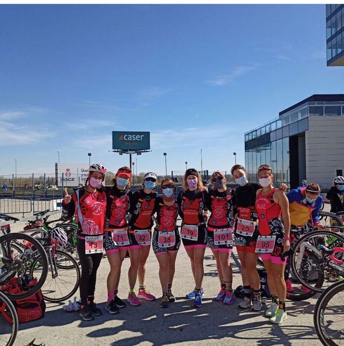 Texto Alternativo: El Club Tri Infinity de Móstoles en los puestos de cabeza en el Campeonato de Madrid Duatlón Sprint