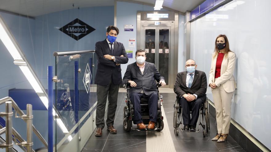 Texto Alternativo: Convertimos en plenamente accesible la estación de Metro de Tribunal