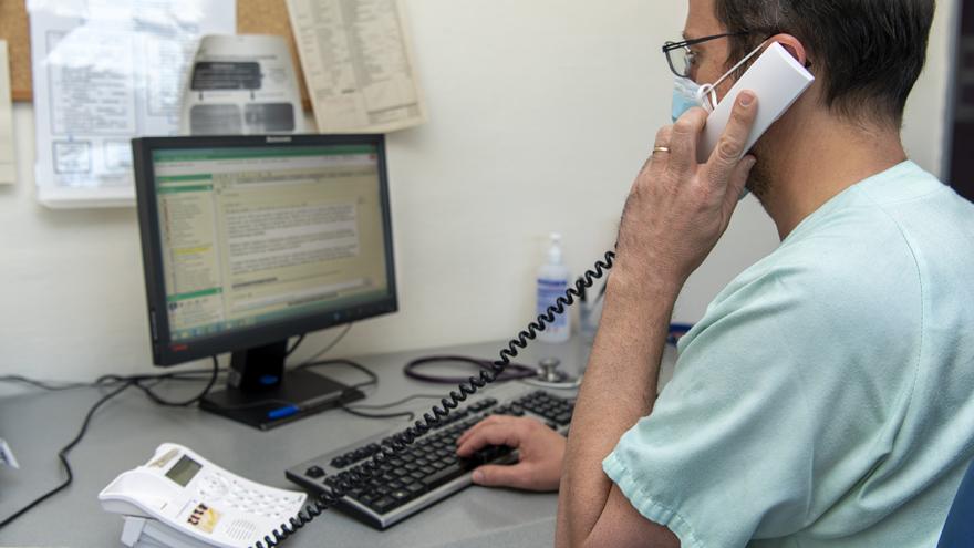Texto Alternativo: El Hospital de Getafe mejora la atención a pacientes Covid con seguimiento telefónico domiciliario