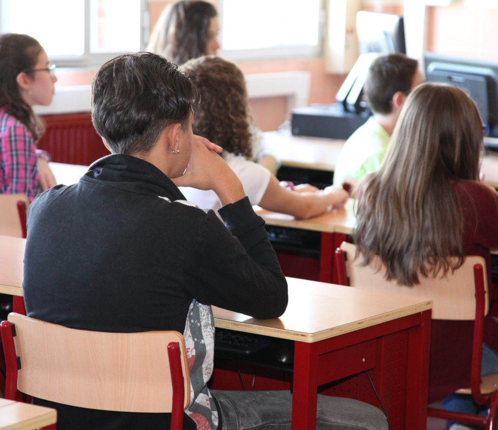 Texto Alternativo: El Consejo Municipal de Educación presenta un informe para mejorar la escolarización