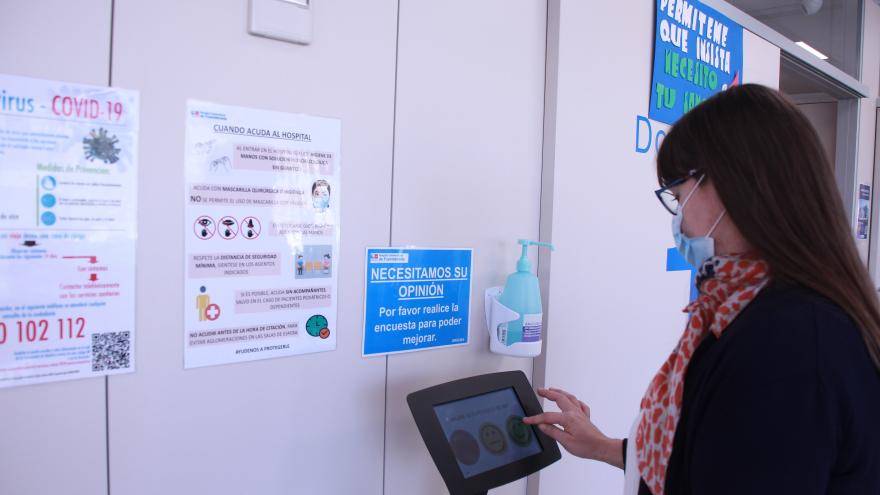 Texto Alternativo: Los usuarios del Hospital de Fuenlabrada se muestran satisfechos con la atención sanitaria recibida