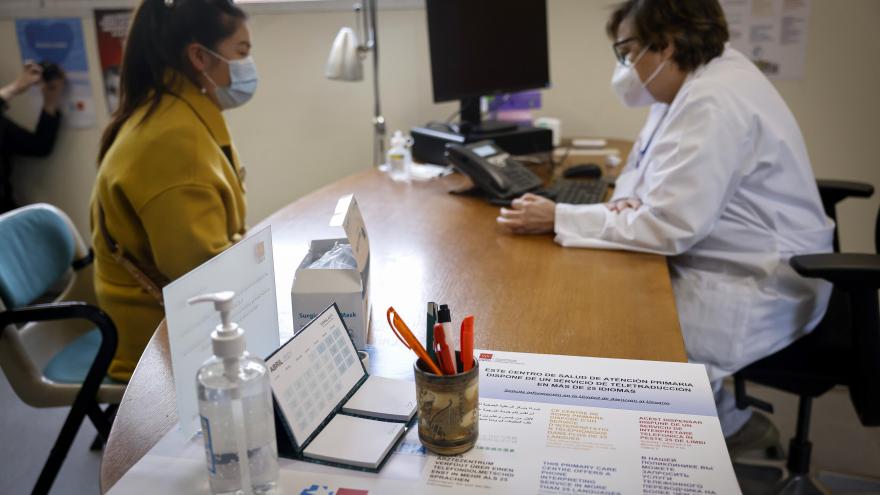 Texto Alternativo: Más de 7.000 usuarios han utilizado el Servicio de Teletraducción de los centros de salud
