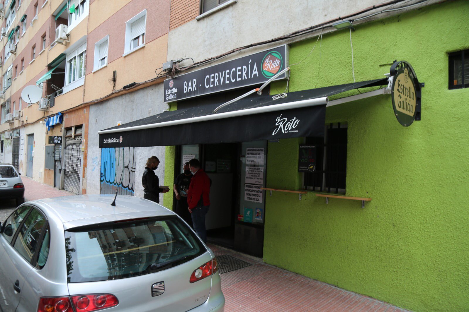 Texto Alternativo: La Alcaldesa de Móstoles continúa con las visitas a la hostelería para dar apoyo y visibilidad al sector