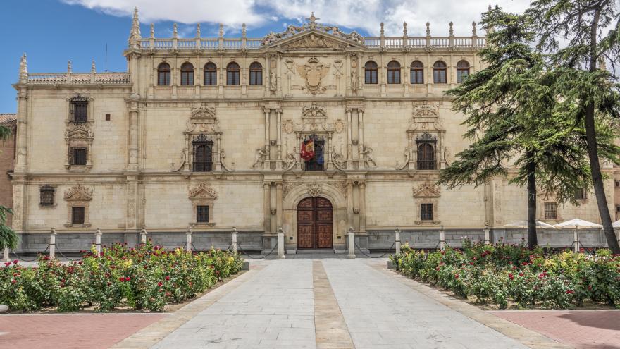 Texto Alternativo: Analizamos con las universidades madrileñas proyectos de investigación contra el coronavirus