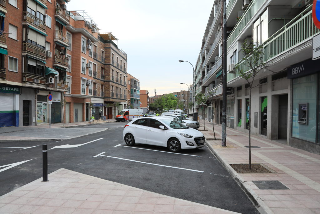 Texto Alternativo: Concluyen las obras que hacen la calle Cervantes más segura y accesible