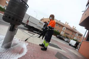 Texto Alternativo: El servicio de limpieza viaria de Alcorcón aprueba con un 5,5 y un 40% de los vecinos confía en que mejorará durante los próximos 2 años
