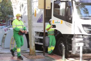 Texto Alternativo: Alcorcón gana el premio internacional ‘Escoba de Plata 2020-2021’ por la mejora en el servicio de limpieza