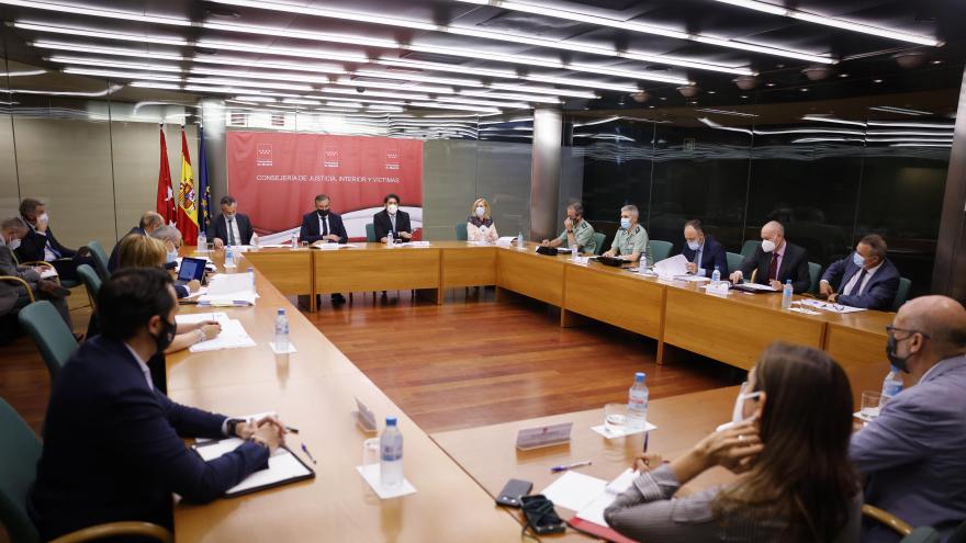 Texto Alternativo: La Comunidad reitera nuestra apuesta por el arraigo de policías y guardias civiles destinados en la región