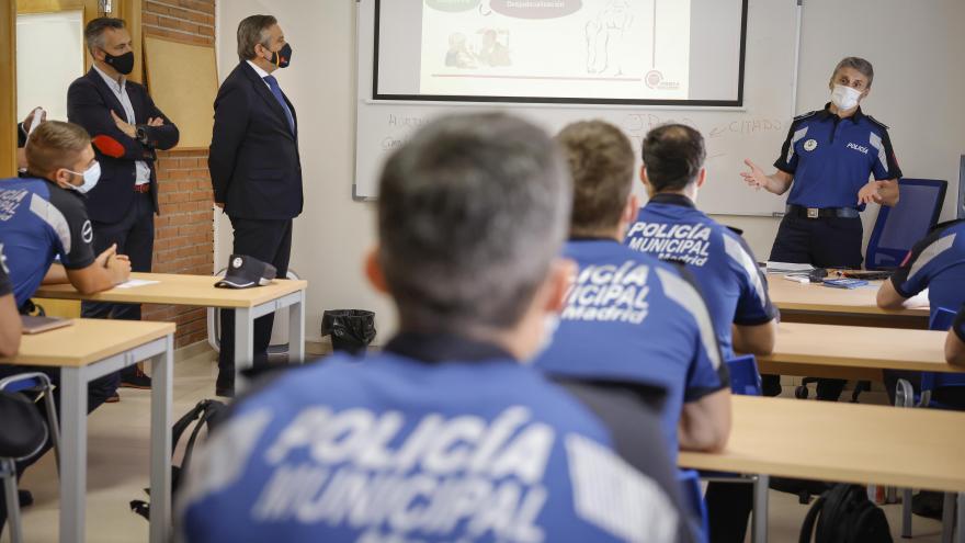 Texto Alternativo: La Comunidad promueve la seguridad ciudadana financiando con 17 millones a Policías Locales