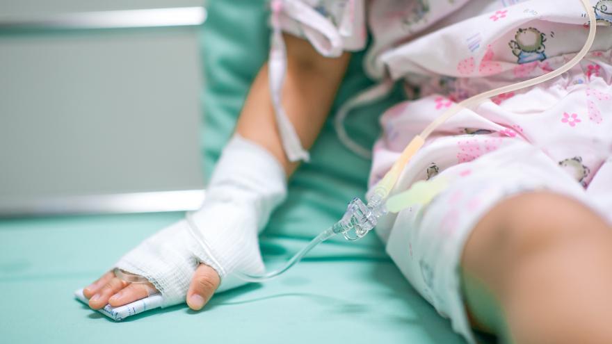 Texto Alternativo: La Comunidad de Madrid lleva hoy el estreno mundial de la película LUCA a pacientes pediátricos de los hospitales