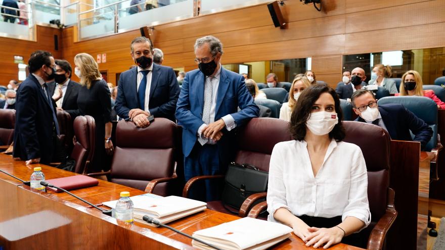 Texto Alternativo: Díaz Ayuso da continuidad a su Gobierno e incorpora a Dancausa, Izquierdo y Rivera de la Cruz