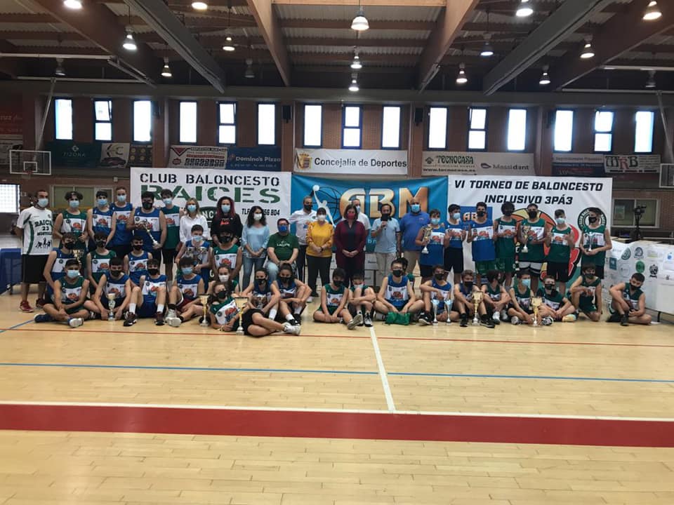Texto Alternativo: 170 jugadores han participado este fin de semana en el VI Torneo de Baloncesto Inclusivo 3pá3
