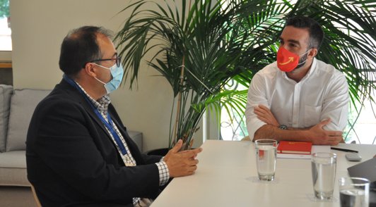 Texto Alternativo: El alcalde analiza con el Alto Comisionado para España Nación Emprendedora el potencial innovador de Leganés