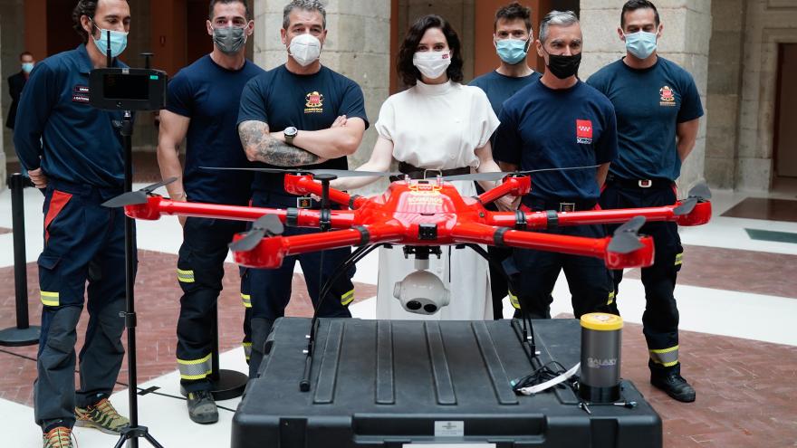 Texto Alternativo: Díaz Ayuso el Gobierno de la Comunidad presenta el Plan INFOMA 2021 con 100 nuevos bomberos y una pionera unidad de drones