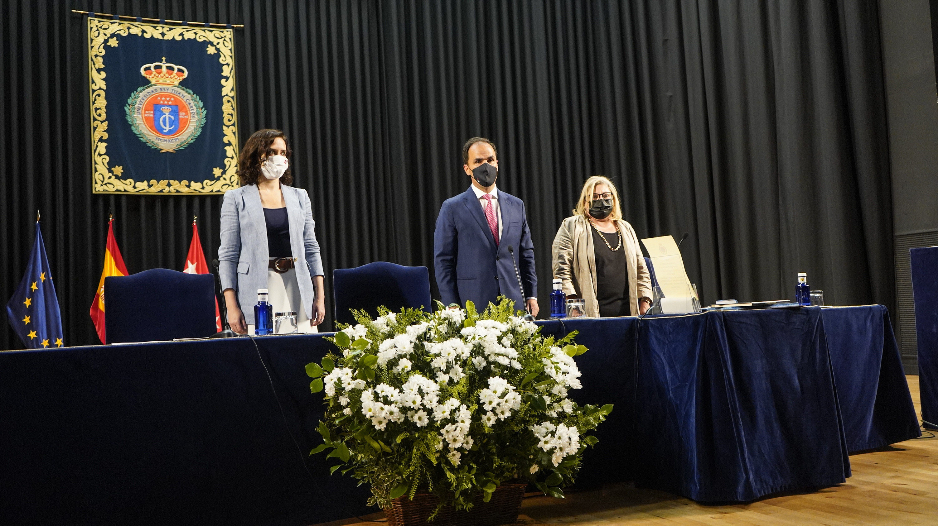 Texto Alternativo: La Alcaldesa Noelia Posse asiste a la ceremonia de toma de posesión de Javier Ramos como rector de la Universidad Rey Juan Carlos