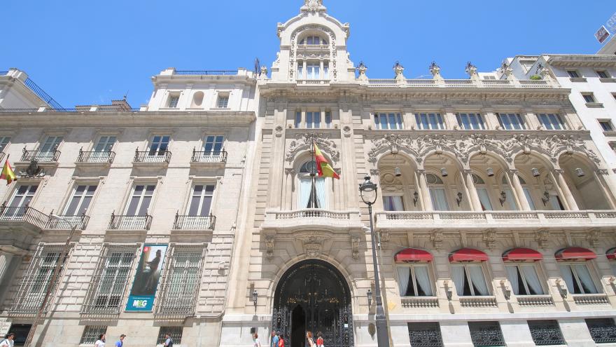 Texto Alternativo: Sellamos un acuerdo para conservar el patrimonio de la Real Academia de Bellas Artes de San Fernando